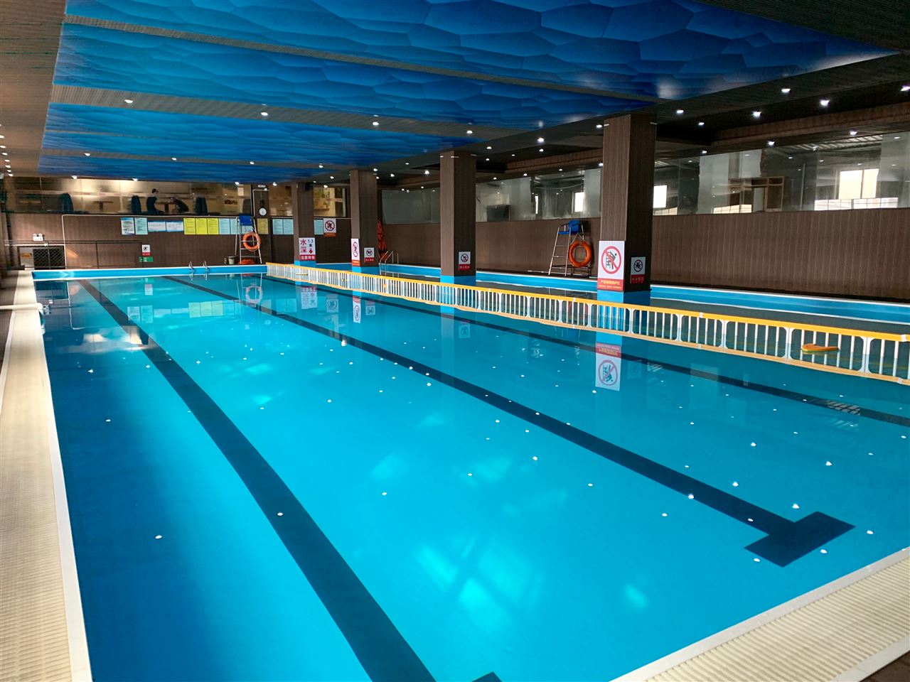 “智慧衛(wèi)監”綜合監管(guǎn)泳池項目