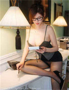 皇叔辛苦,美女大胸乳头无遮挡免费看网站