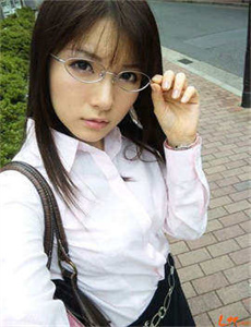 好满射太多了装不下了动漫软件,5G天天奭5G多人运在线观看