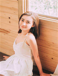 《隆化张婉婉本人照片-四个贵妇特殊的精油按摩》